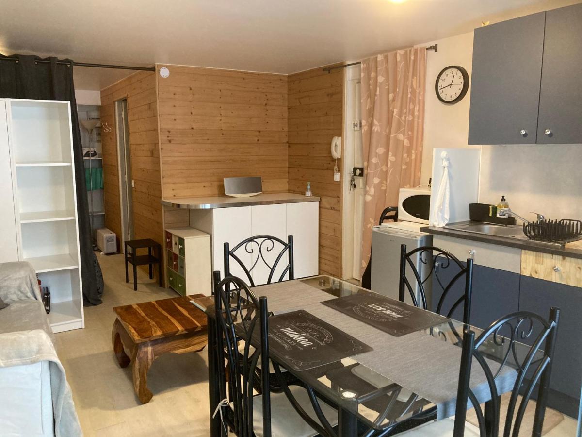 Exigehome-Grand Studio En Plein Centre De Saint Germain En Laye Exteriér fotografie