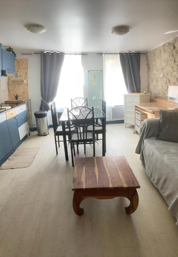Exigehome-Grand Studio En Plein Centre De Saint Germain En Laye Exteriér fotografie